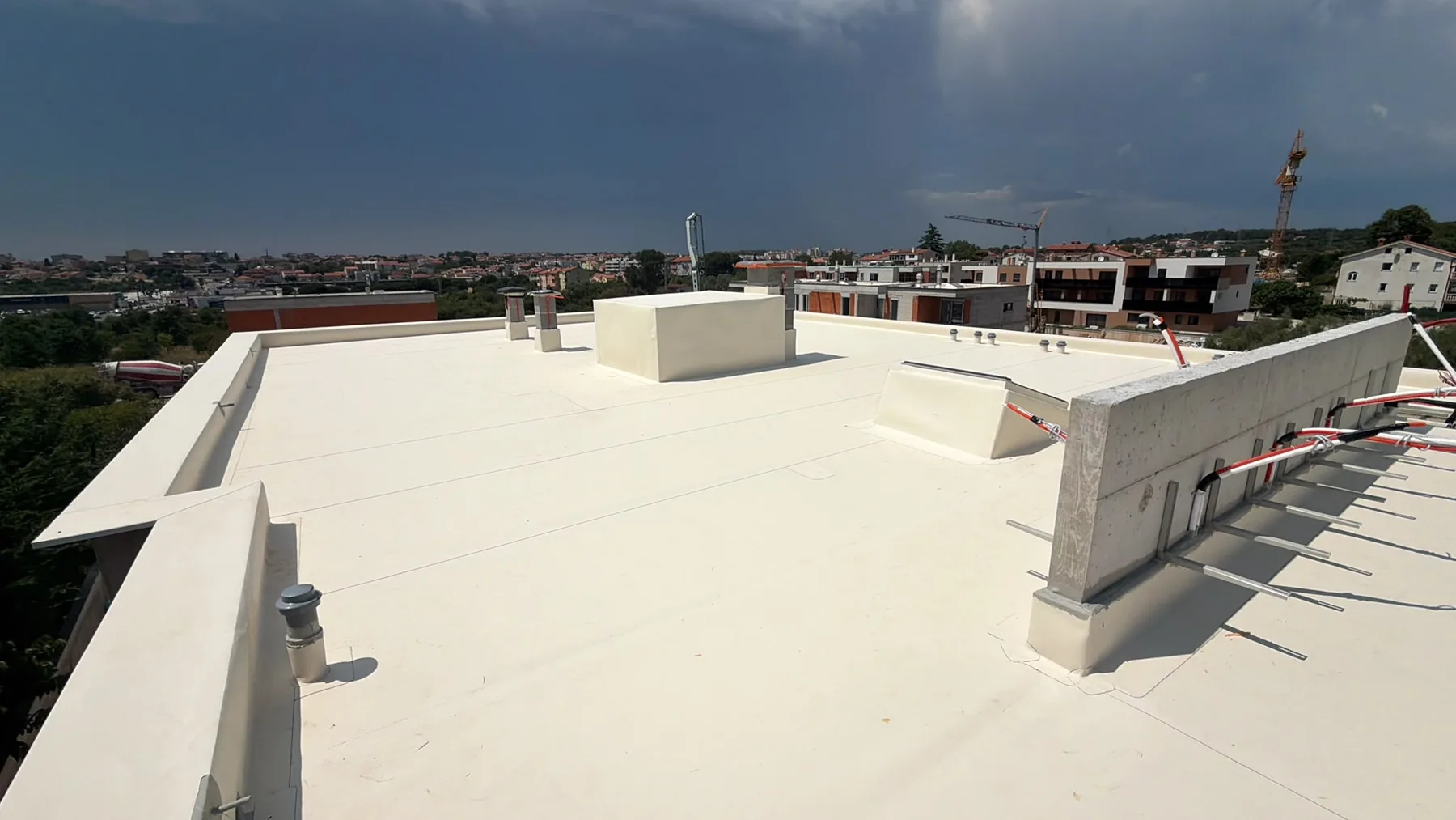 Završna obrada bijele hidroizolacije i atike